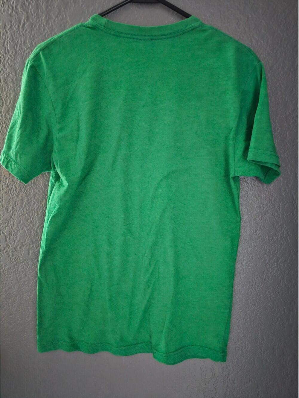 Men's BreakingT Oakland A's Shirt Stomper Ride The Wave Bart Size Small Green - Picture 5 of 9